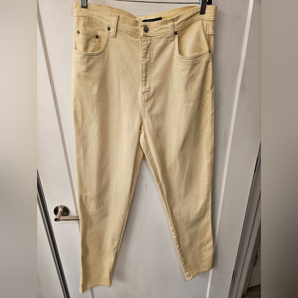 Vintage - Bill Blass Tall Cotton Stretch Yellow Jeans - Size 16 - NWOT - Picture 2 of 9